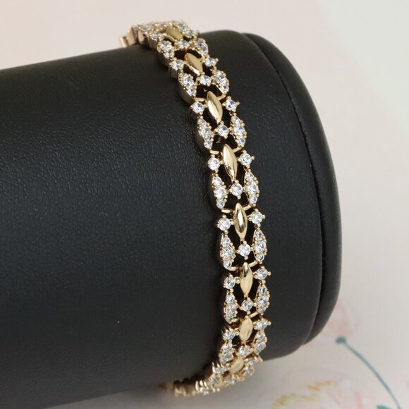 "Elegant Rose Gold Link Bracelet with Sparkling Marquise Crystals, XPBL0929 - Picture 1 of 13